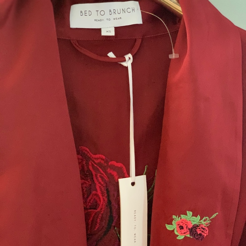 Robe - Picture 2 of 4